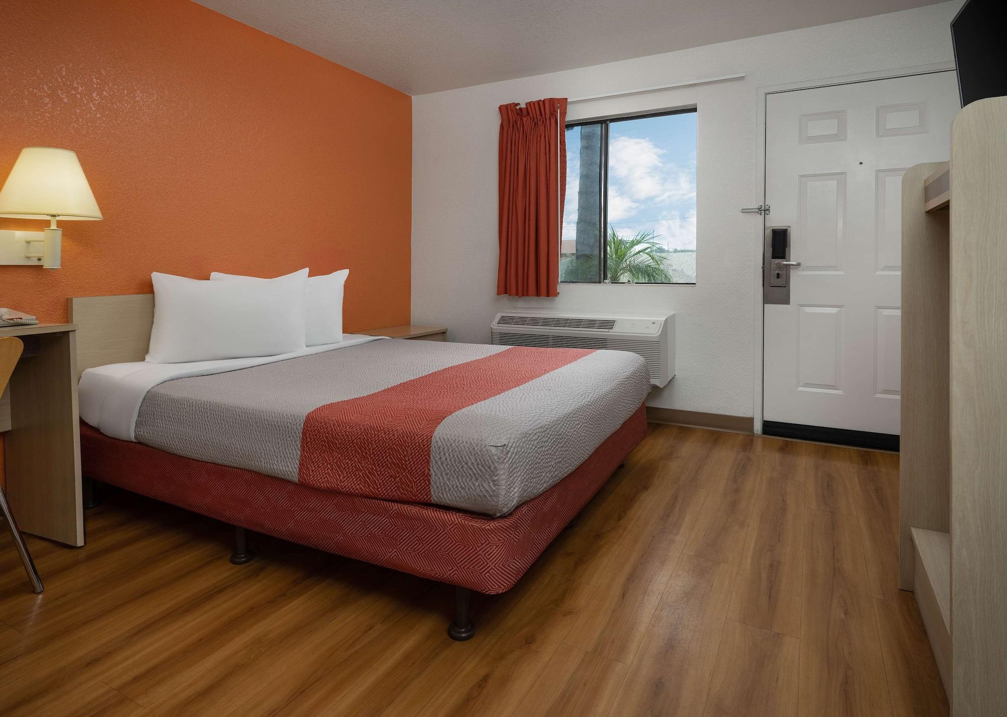 Motel 6-Buena Park, Ca - Knotts Berry Farm - Disneyland Exterior foto