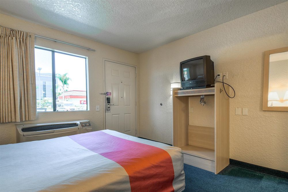 Motel 6-Buena Park, Ca - Knotts Berry Farm - Disneyland Exterior foto